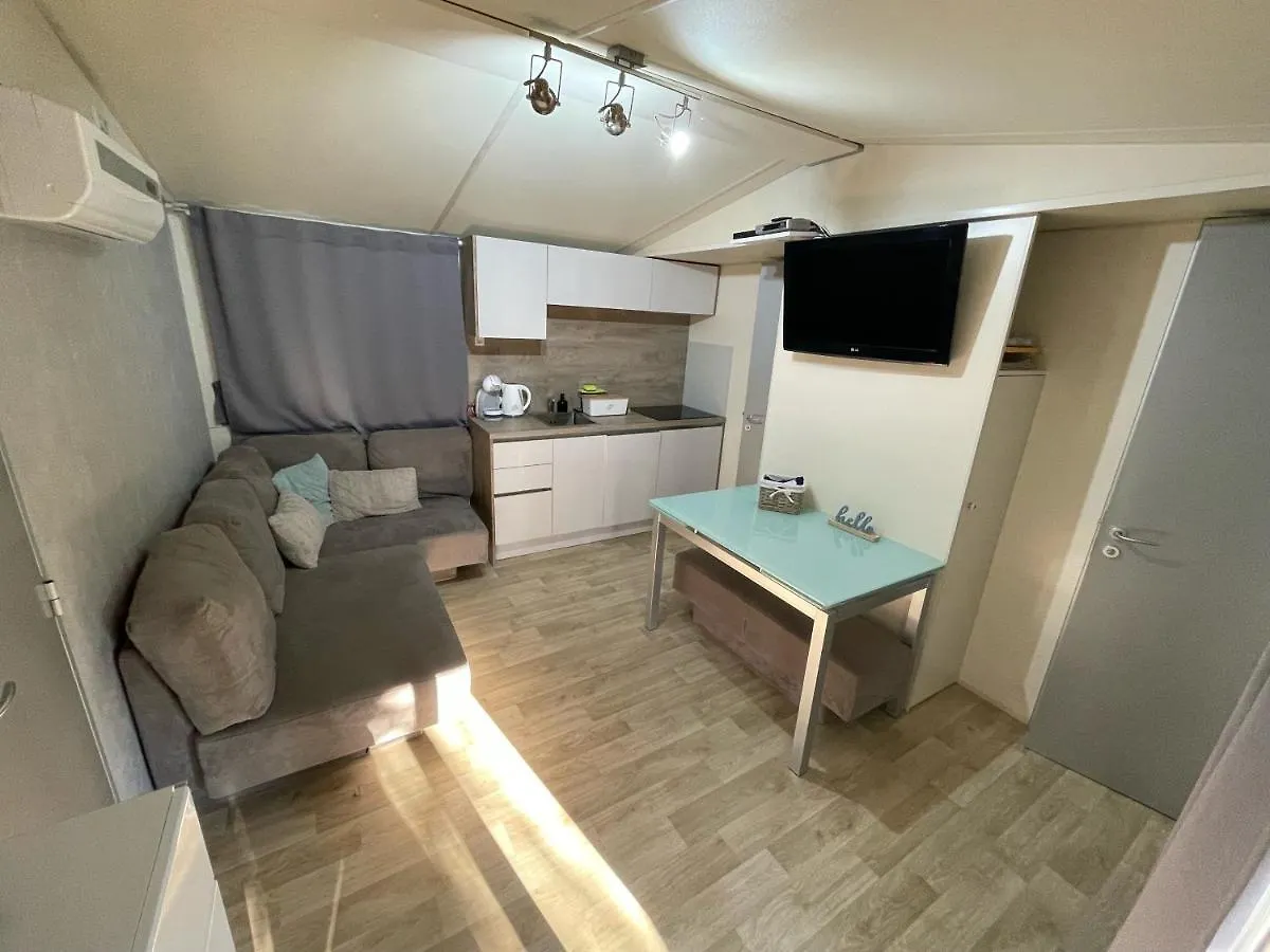 Estrada Mobile Home 4*, Biograd Na Moru